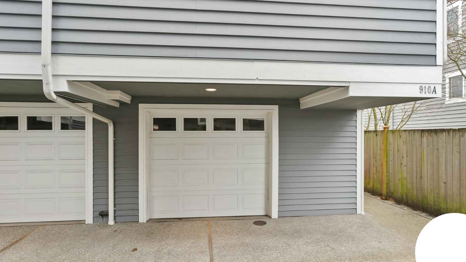 Garage Door in Dallas, TX — John Circuit Board Repair Dallas