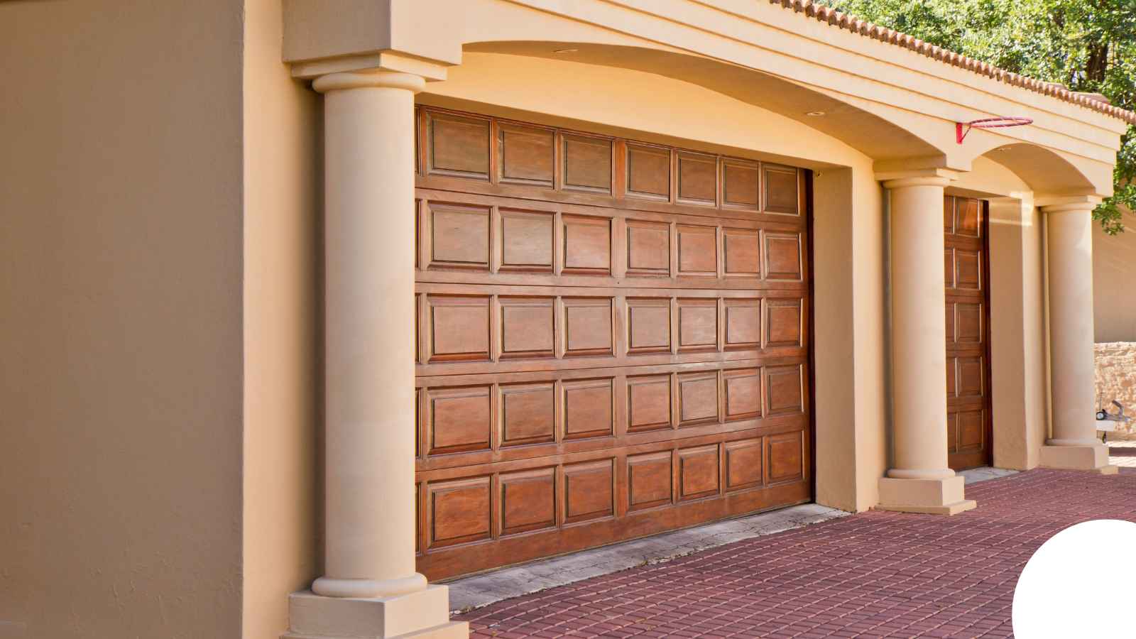 Garage Door in Dallas, TX — John Circuit Board Repair Dallas