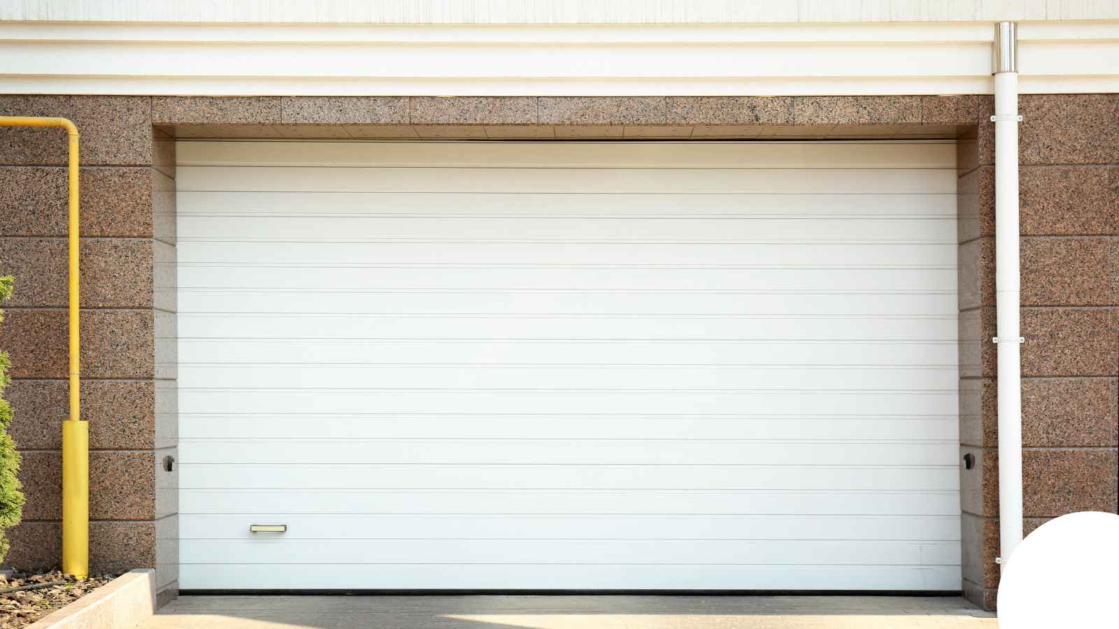 Garage Door in Dallas, TX — John Circuit Board Repair Dallas Garage Door in Dallas, TX — John Circuit Board Repair Dallas